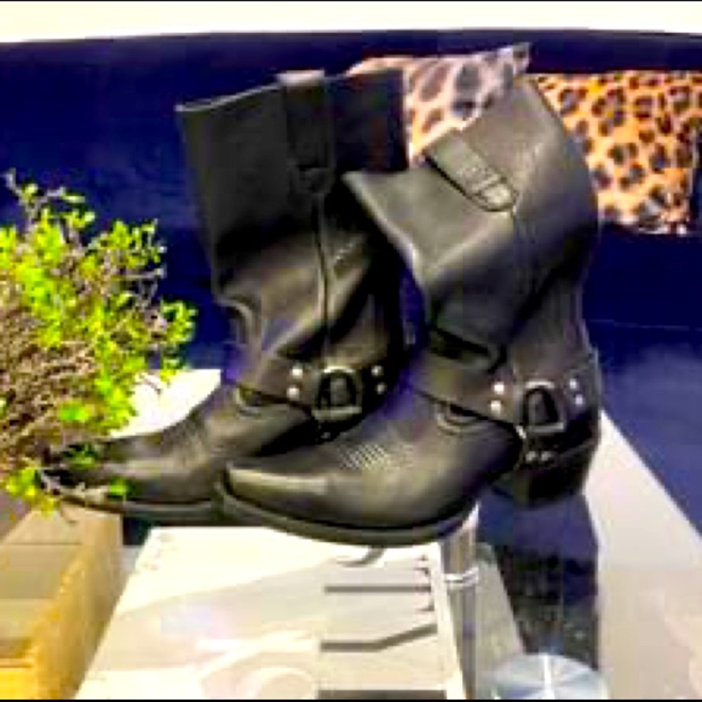 Women’s Ariat Hollywood Boots